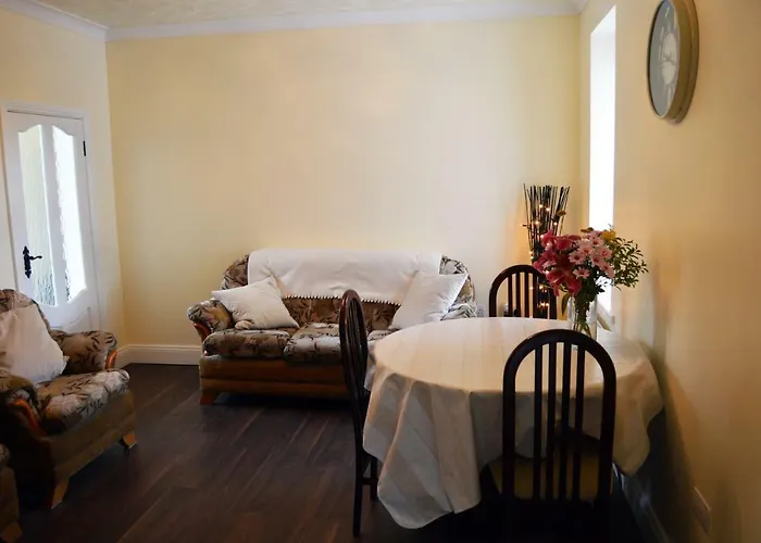 Ash Tree Semesterbostad