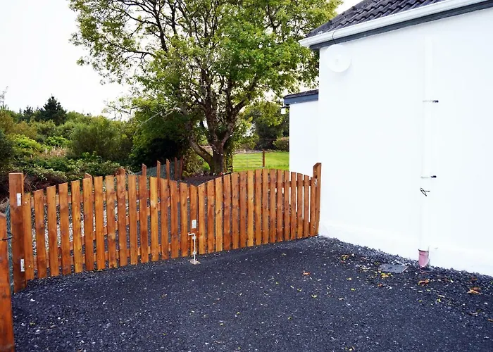 Ash Tree Semesterbostad Bangor